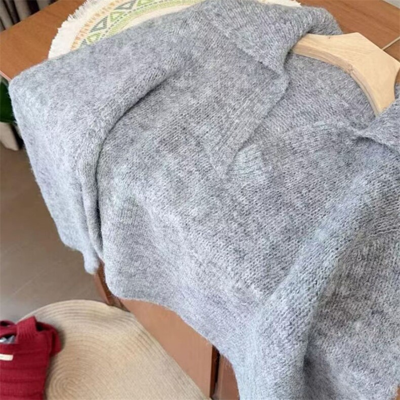 慵懒风翻领休闲设计感小众显瘦针织衫早秋新品韩系高级感软糯毛衣,针织衫/毛衣,萱芳婷羊绒