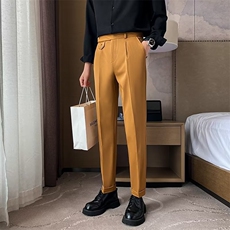 咖啡色