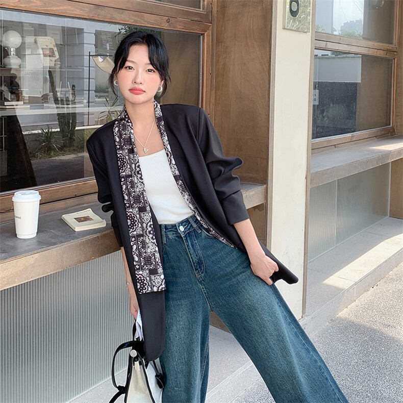 2025秋季高级感皮外套女春秋时髦复古气质V领休闲小西装外套,女装短外套,欧黛芙妮
