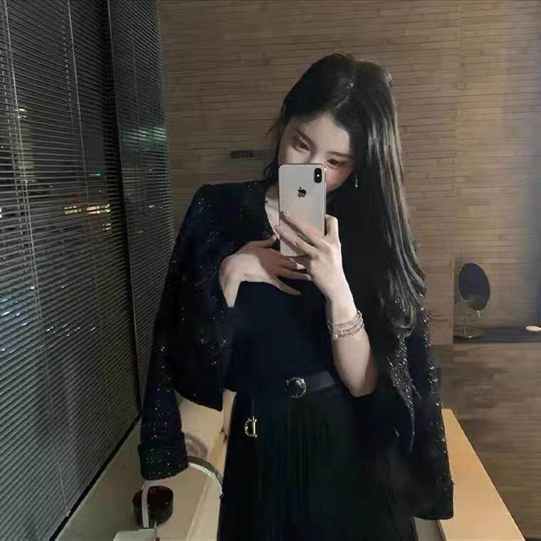 2022新款气质洋气亮片小香风外套,女装其它,L·H·X