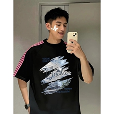 抖音得物品质二开240克宽松纯棉美式潮牌印花三条杠中性风短袖T恤，男装T恤，电商A486