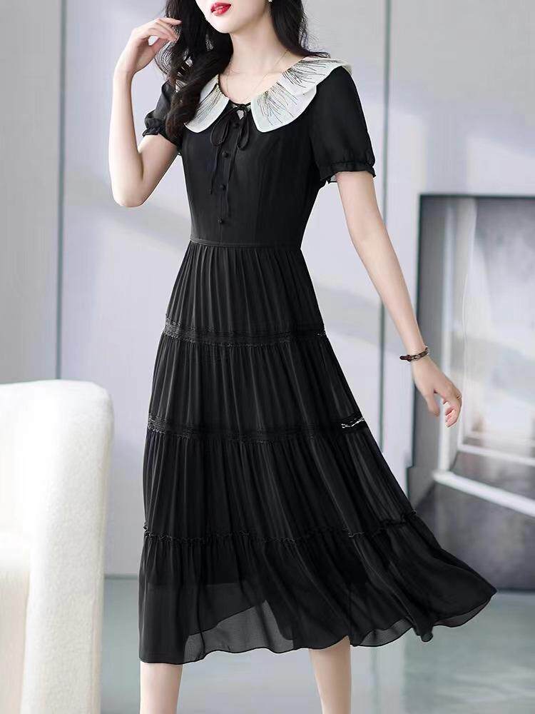 [现货]刺绣娃娃领收腰款连衣裙，两色、三码，女装连衣裙，依柏璐(1F)