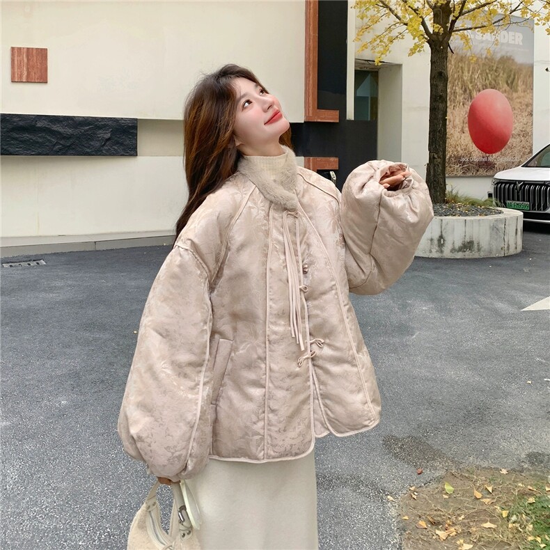 毛毛翻领拼接新中式古风提花女冬上衣,女装羽绒服,2C032