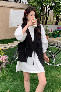 新中式黑色流苏马甲套装女2024春秋季新款显瘦灯笼袖短裙两件套图片
