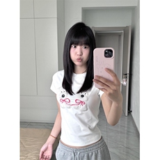 白色