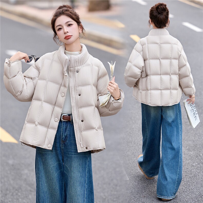 2025冬季新款90绒针织拼接羽绒服,女装羽绒服,维一诺（1D095）
