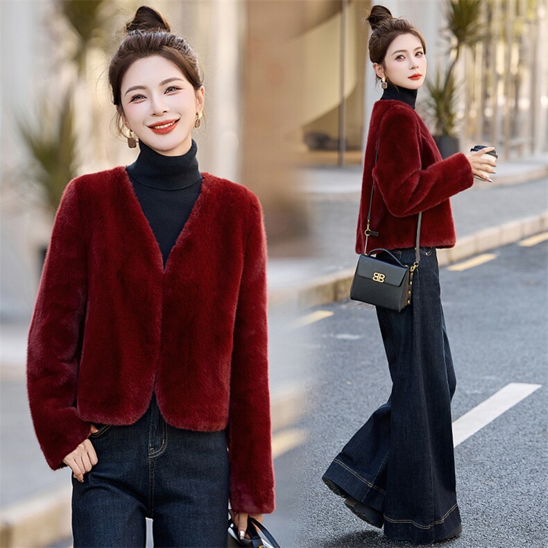 小香风外套女2024秋冬新款小个子时尚洋气超好看短款欧货皮毛一体，女装棉衣/棉服，蓝诺裳