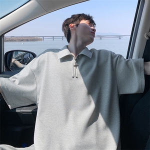 2026夏季时尚宽松华夫格半拉链短袖T恤男T5130特P15建议零售价38,男士大黄靴搭配街拍图片