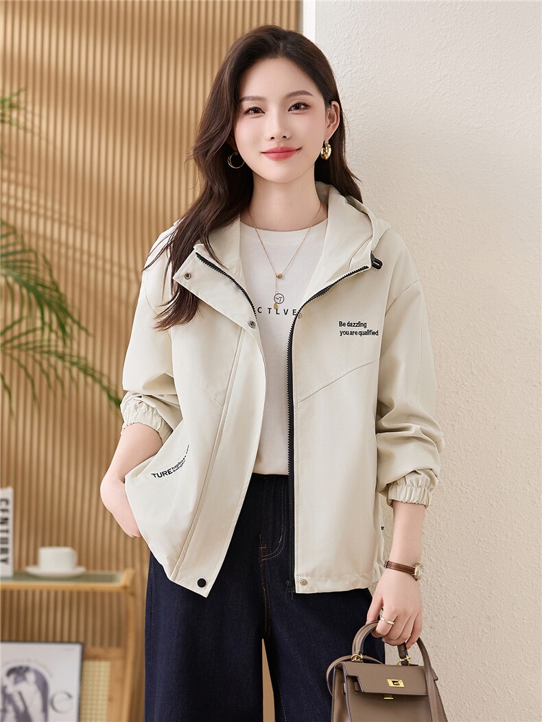 现货大货已出！！2025秋季女装新款时尚休闲刺绣字母连帽外套,女装短外套,以桐