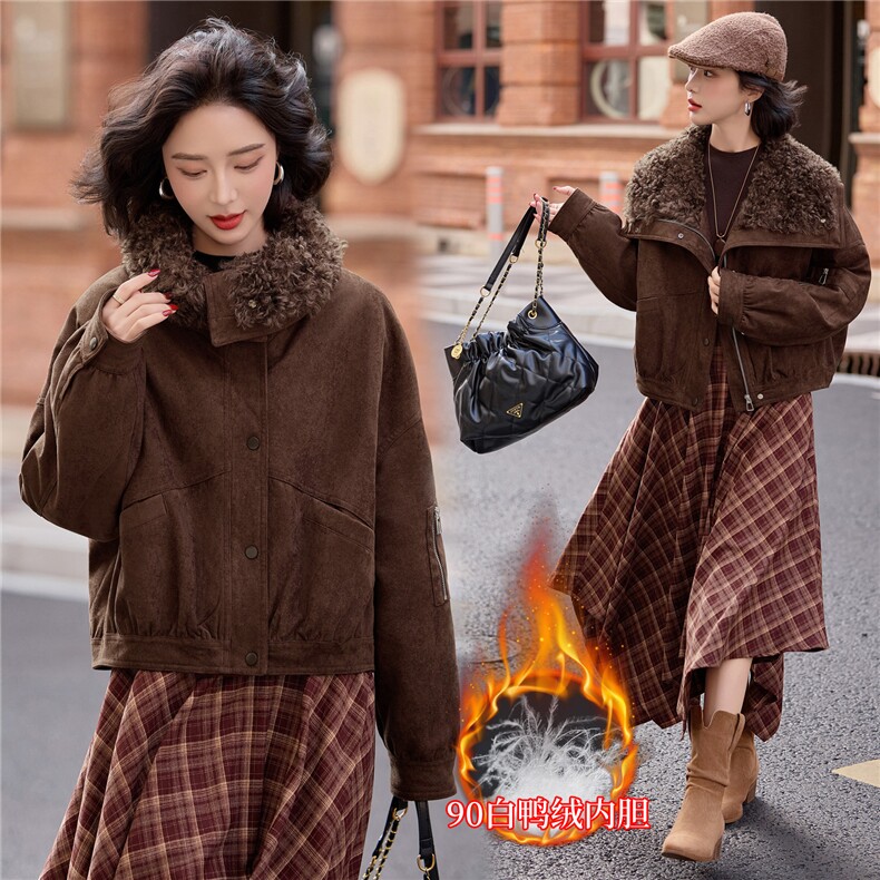 现货羽绒服外套女2025年冬季新款时尚羊羔毛拼接羽绒外套女,女装羽绒服,美沁