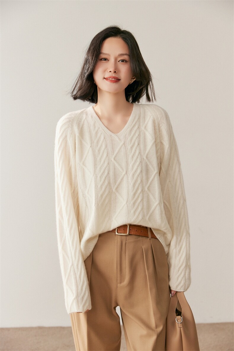 秋季新款菱形v领时尚休闲针织衫，女装针织衫/毛衣，鸥蕊娅羊绒