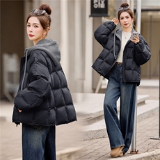 90%白鸭绒2025年冬季圆领宽松羽绒服外套，女装羽绒服，米雪儿