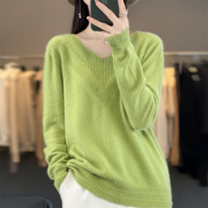 一线成衣100%纯羊毛衫女V领镂空钩花长袖毛衣宽松羊绒衫打底上衣，女装羊毛衫，昭美羊绒