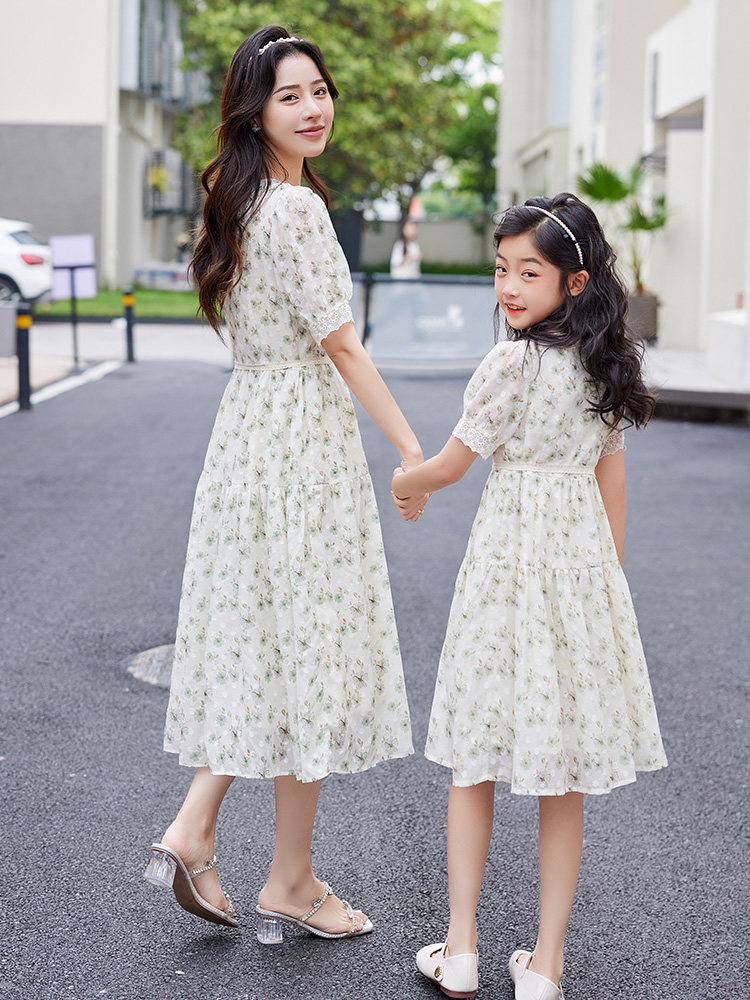 2023夏季新款雪纺印花法式亲子连衣裙甜美优雅显瘦长裙,女装连衣裙,安之芮娜