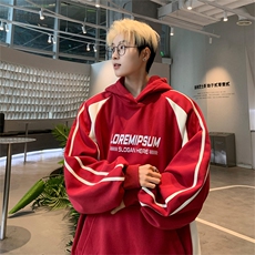 红色