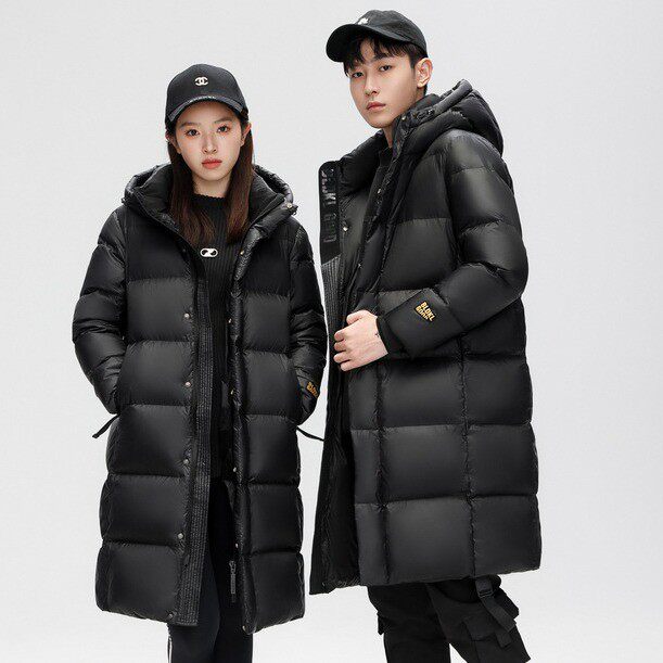 黑金羽绒服女款女冬装情侣款中长款连帽90鸭绒加厚外套高级感，女装羽绒服，灵动羽绒服工厂