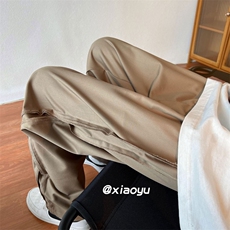 卡其色