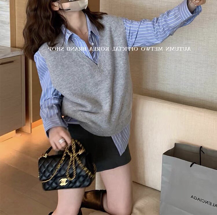 马甲女款2024新款春秋V领宽松坎肩灰色外穿针织背心外搭无袖上衣，女装马甲，嘉日羊绒