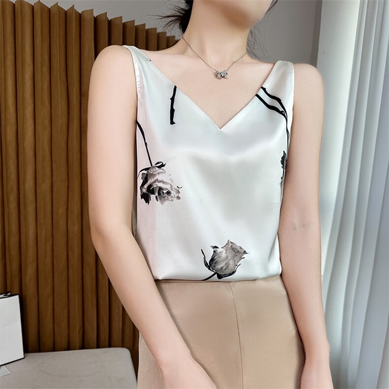 新款爆款露肩小吊带真丝3D印花大码女士精品内搭性感V领高档背心，女装背心吊带，朝贺羊绒