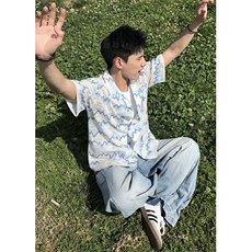 天蓝色