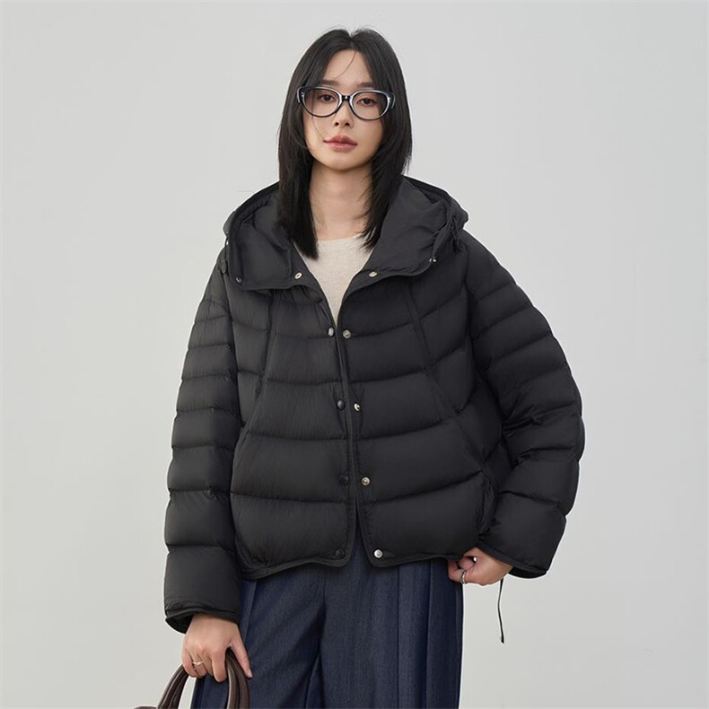 2025年冬季90白鸭绒连帽排骨羽绒服女,女装羽绒服,阳光伊恋