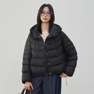 2025年冬季90白鸭绒连帽排骨羽绒服女图片