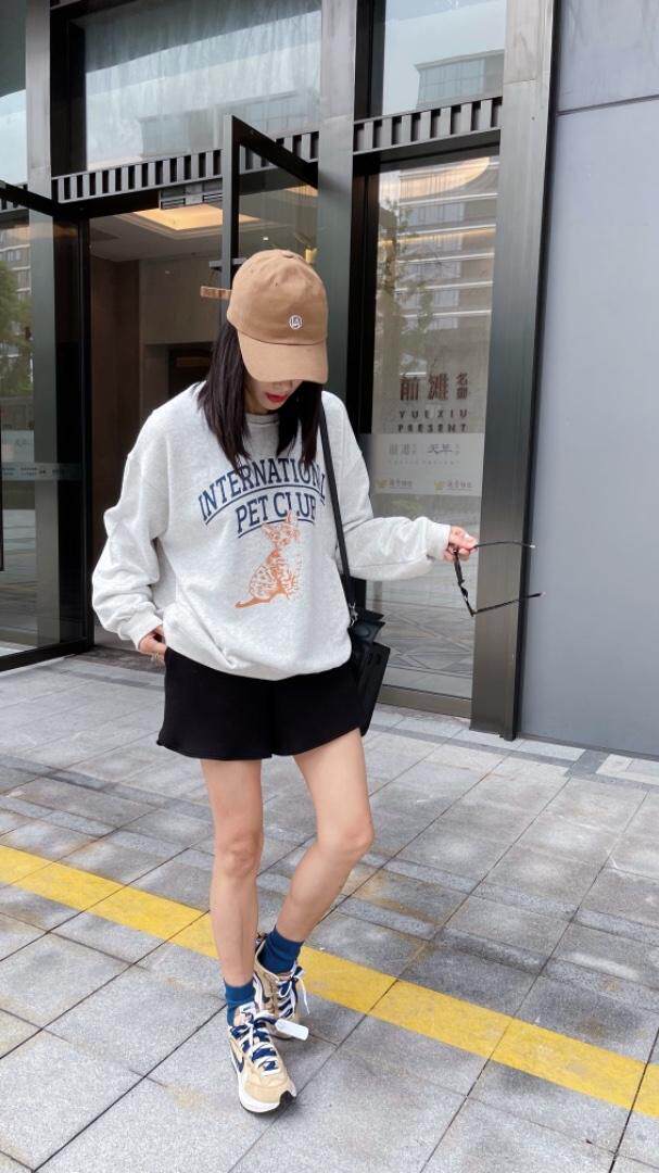 小猫图案卫衣，女装卫衣/绒衫，LL+