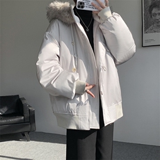白色