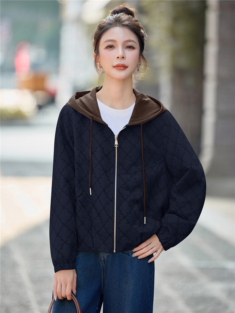绣花外套女2025秋季新款印花休闲宽松显瘦上衣,女装短外套,余墨