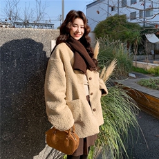 韩系针织围巾小香风羽绒服女2025冬季高级感白鸭绒内胆羊羔毛外套，女装羽绒服，艾米莉亚