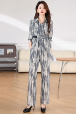 西装外套女2024年新款秋装印花修身小西装复古设计感西服灰色上衣，女装套装/套裙，梦依杭