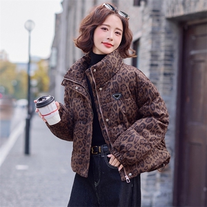 时尚豹纹立领短款羽绒服女2025冬季新款美式炸街高级感白鸭绒外套图片
