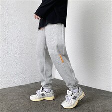 新款春季韩版潮流港风休闲钢印字母束脚宽松休闲卫裤FNY2333-P45，男装休闲裤，电商A128
