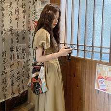 2025夏季新款法式显瘦气质泡泡袖收腰连衣裙女时尚气质绝美小裙子，女装连衣裙，琦鑫阁（原依鑫阁）