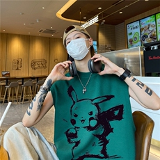 墨绿色