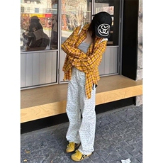 黄色