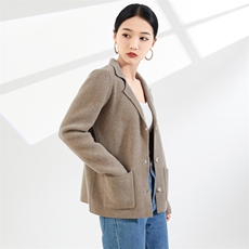 2024秋季新款长袖羊毛西服复古时尚，女装羊毛衫，彩羽羊绒