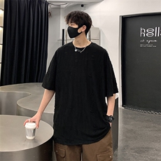 黑色