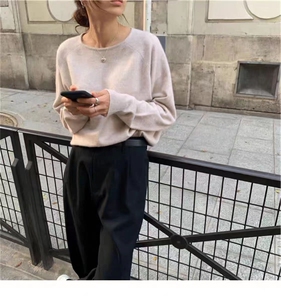 秋季新款舒适显瘦时尚百搭插肩一字领打底衫图片