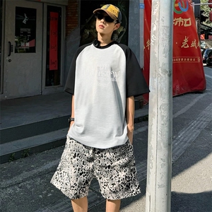 抖音得物高品质二开240克宽松纯棉美式潮牌插肩袖拼接短袖T恤图片