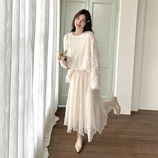 米白色小香风流苏毛毛上衣女2025春秋季新款韩版显瘦好看套头上衣，女装大码女装，浙宝208