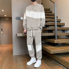 灰色