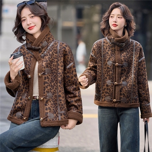 皮毛一体豹纹短款外套女2025冬季加绒加厚保暖洋气麂皮绒夹克上衣图片