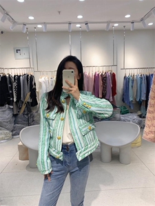 绿线外套图片