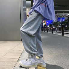 蓝色