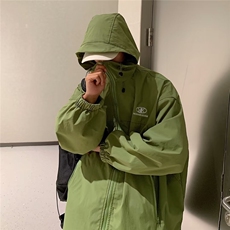 绿色