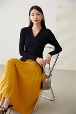 《现货》交叉设计冰丝针织显瘦上衣，其它，M&VC