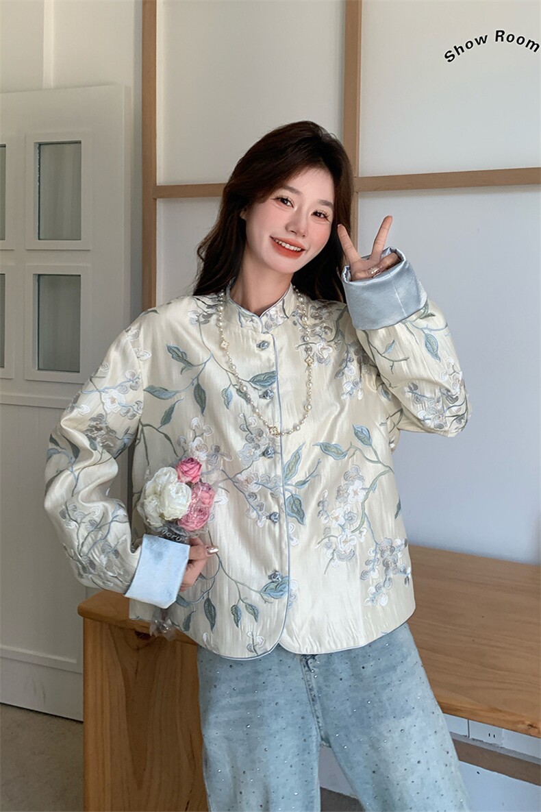 新中式短款外套女2025春季复古国风撞色拼接缎面小个子宽松上衣,女装短外套,纯色衣恋