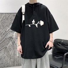 黑色