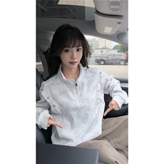 扎染白
